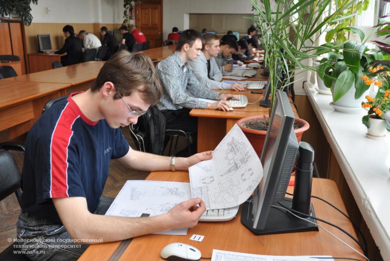 18.04.12 18-20 апреля в НГТУ пройдет III тур Всероссийской студенческой олимпиады по инженерной графике и графическим информационным технологиям, фотография: В. Кравченко