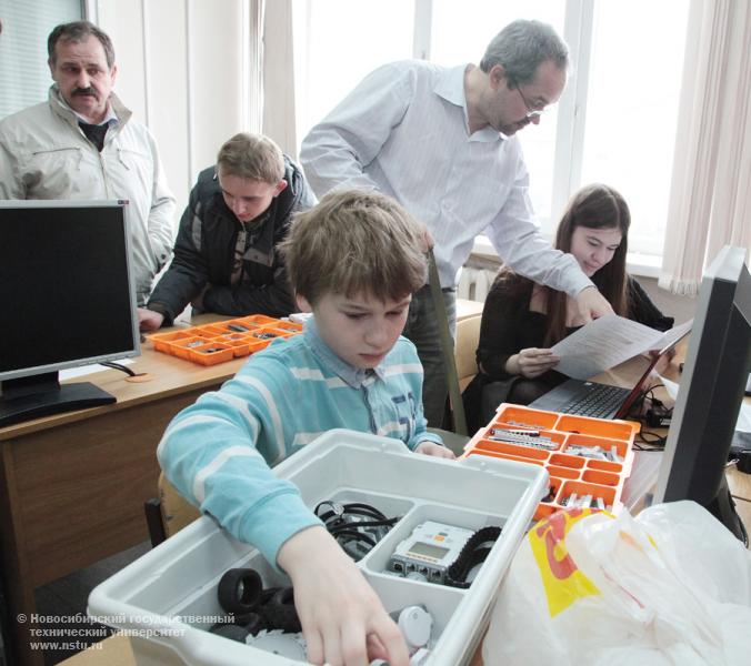21.04.12 В НГТУ пройдет открытая городская студенческая олимпиада по робототехнике , фотография: В. Невидимов