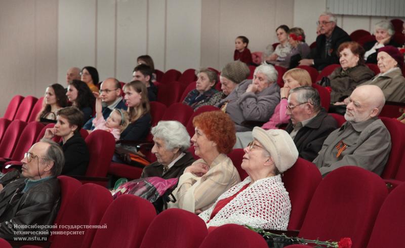 4 мая в Актовом зале НГТУ пройдет концертная программа, посвященная Дню Победы., фотография: В. Невидимов