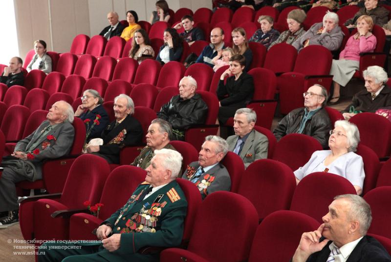 4 мая в Актовом зале НГТУ пройдет концертная программа, посвященная Дню Победы., фотография: В. Невидимов