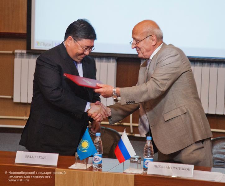 06.06.12     Визит делегации Павлодарской области Республики Казахстан , фотография: В. Невидимов