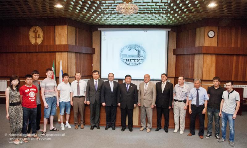 06.06.12     Визит делегации Павлодарской области Республики Казахстан , фотография: В. Невидимов