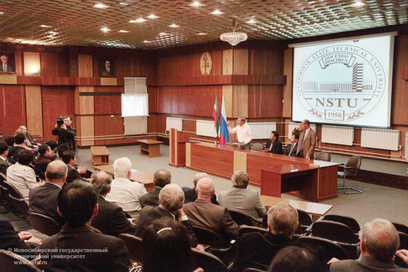 20.09.12 Визит делегации Харбинского университета науки и технологии , фотография: В. Невидимов