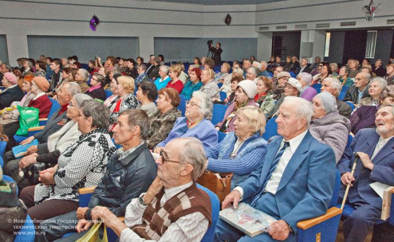 04.10.12     Концерт в рамках Декады пожилого человека , фотография: В. Невидимов