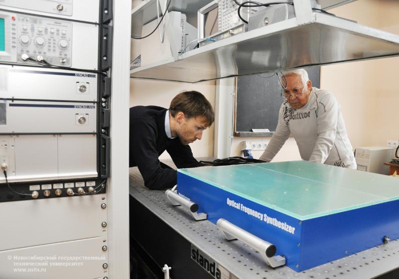 10.10.12 В НГТУ установлено уникальное оборудование компании Menlo Systems , фотография: В. Невидимов