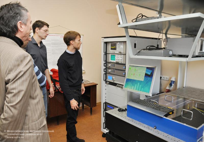 10.10.12 В НГТУ установлено уникальное оборудование компании Menlo Systems , фотография: В. Невидимов