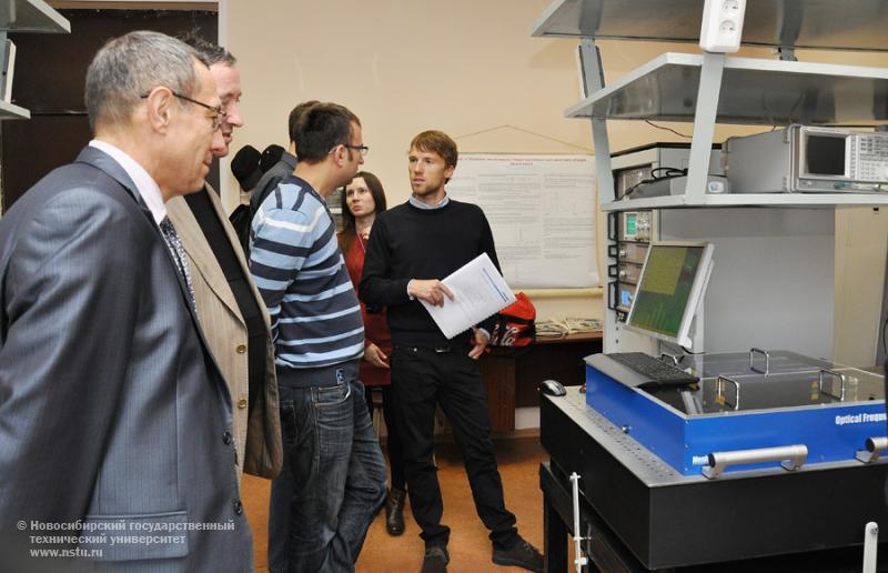 10.10.12 В НГТУ установлено уникальное оборудование компании Menlo Systems , фотография: В. Невидимов