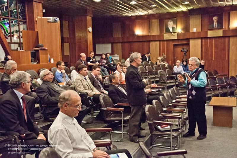 02.10.12     Конференция «Актуальные проблемы электронного приборостроения» , фотография: В. Невидимов