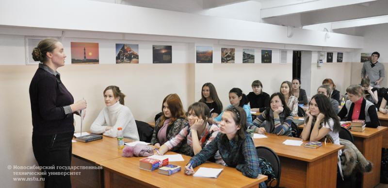 07.12.12 7 и 13 декабря в НГТУ пройдет конкурс поэзии на иностранных языках , фотография: В. Невидимов