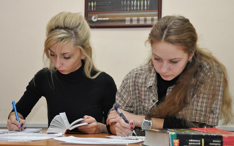 07.12.12 7 и 13 декабря в НГТУ пройдет конкурс поэзии на иностранных языках , фотография: В. Невидимов