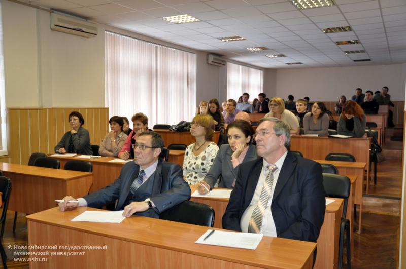 20.11.12 20-22 ноября в НГТУ пройдут защиты межфакультетских студенческих инновационных проектов , фотография: В. Кравченко