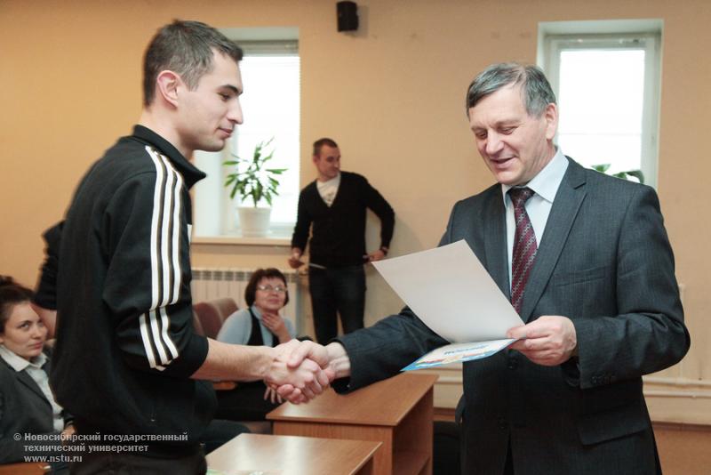 20.11.12 20-22 ноября в НГТУ пройдут защиты межфакультетских студенческих инновационных проектов , фотография: В. Невидимов