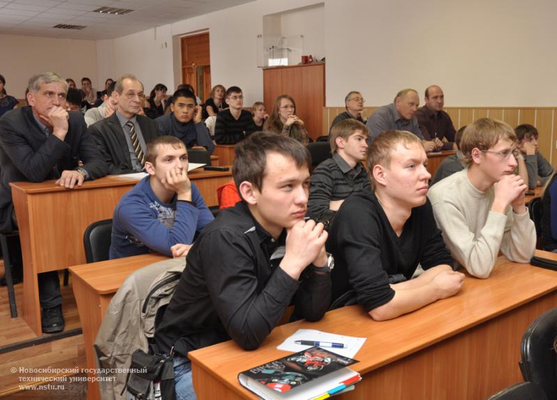 14.11.12 14–17 ноября в НГТУ состоятся лекции немецкого ученого Томаса Хасселя , фотография: В. Кравченко