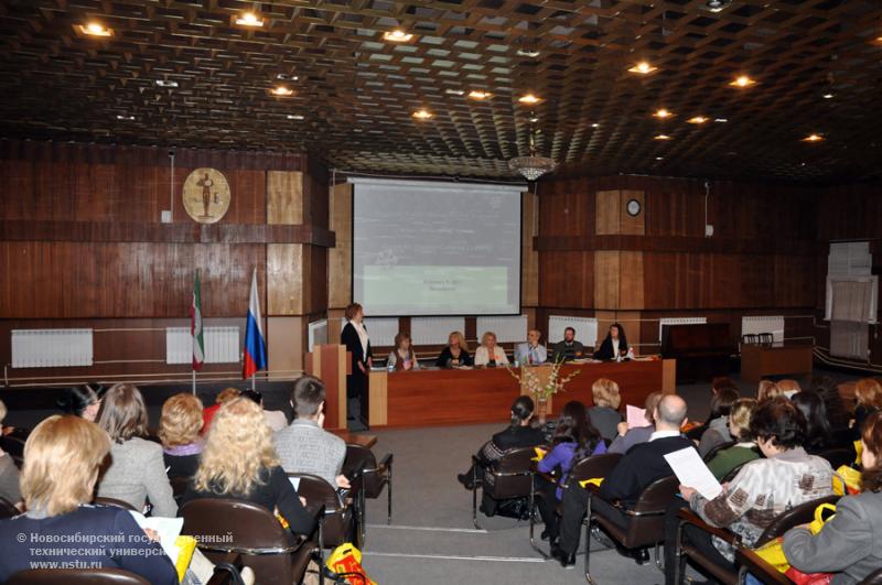 05.02.13 Зимняя методическая школа для преподавателей английского языка в НГТУ, фотография: В. Кравченко