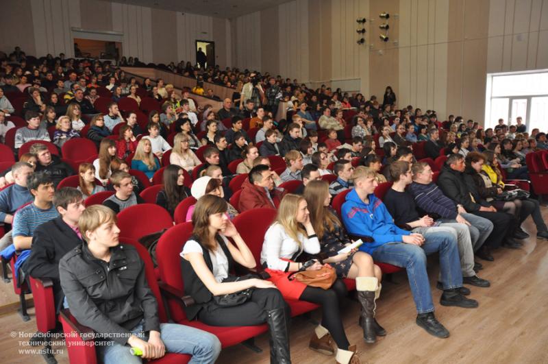 31.03.2013. День открытых дверей в НГТУ, фотография: В. Кравченко