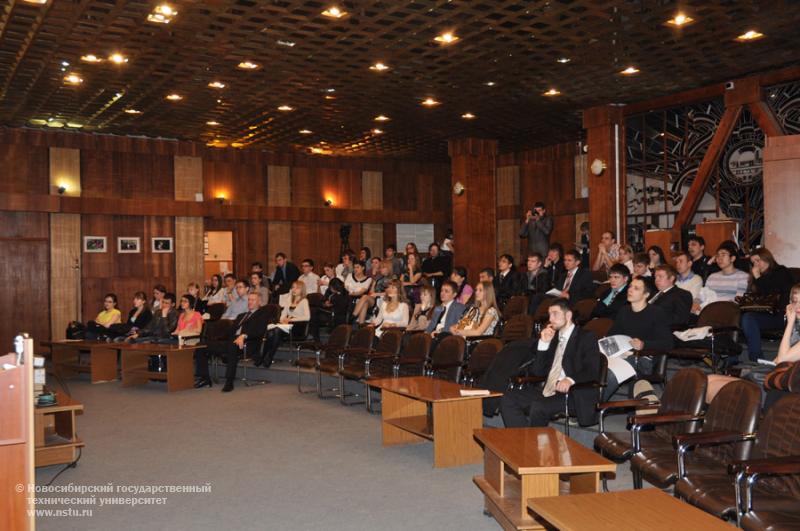 15.04.13 НГТУ организует секции «Транспорт» и «Новые материалы и технологии» в рамках конференции «Студент и научно-технический прогресс» , фотография: В. Кравченко