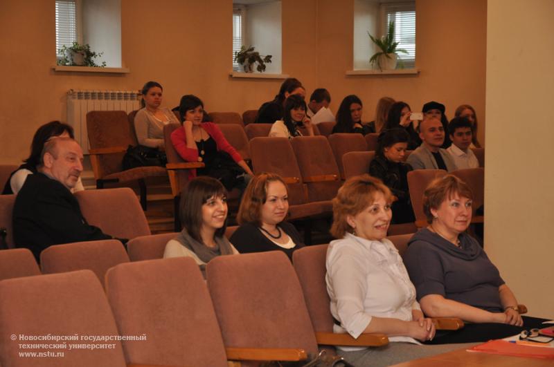 29.04.13 29 апреля в НГТУ пройдет конференция «Проблемы межкультурной коммуникации и формирование толерантности в молодежной среде: Сибирский Дом – 5» , фотография: В. Кравченко