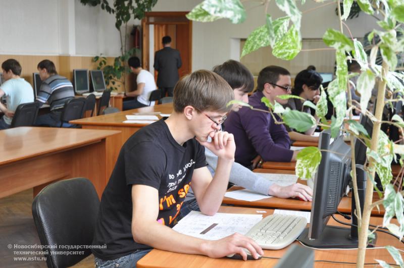 16.05.13 16-18 мая в НГТУ пройдет заключительный этап Всероссийской студенческой олимпиады по инженерной и компьютерной графике , фотография: В. Кравченко