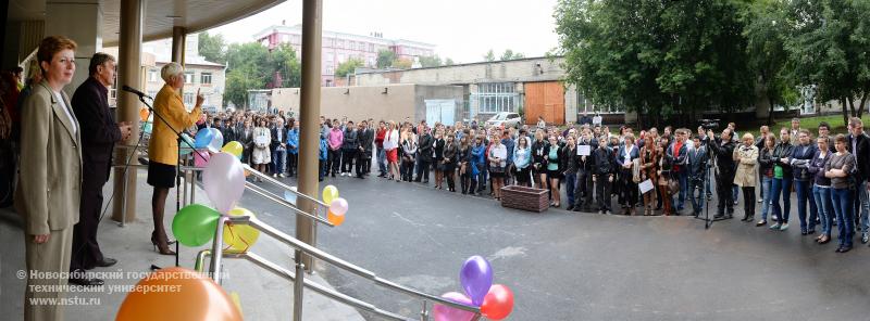 02.09.13 «Первый день новой жизни» первокурсников НГТУ , фотография: В. Невидимов