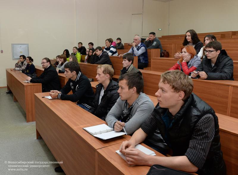 19.09.13 Фонд «Возрождение отечественной авиации» объявляет 4 набор, фотография: В. Невидимов