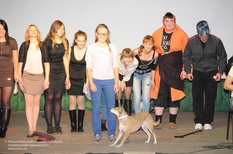 14.10.13 Посвящение в студенты первокурсников юридического факультета, фотография: В. Кравченко