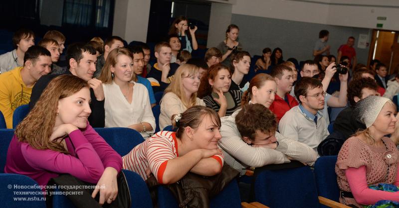 16.10.13 Посвящение в студенты первокурсников ИСР НГТУ , фотография: В. Невидимов