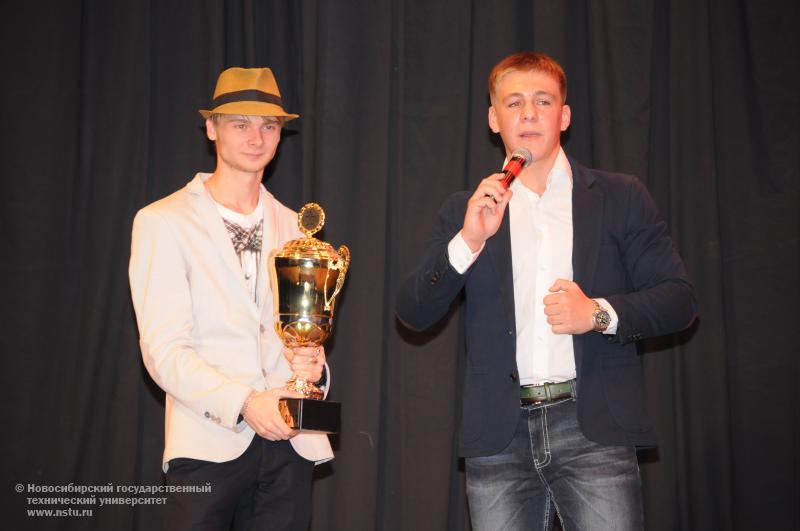 14.10.13 Посвящение в студенты первокурсников факультета энергетики, фотография: В. Кравченко
