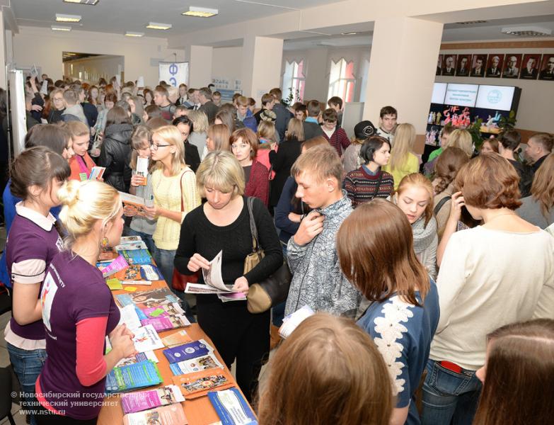 10.11.13     День открытых дверей в НГТУ , фотография: В. Невидимов