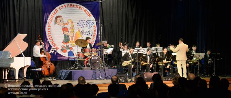21.11.13     VIII Международный студенческий джазовый фестиваль , фотография: В. Невидимов
