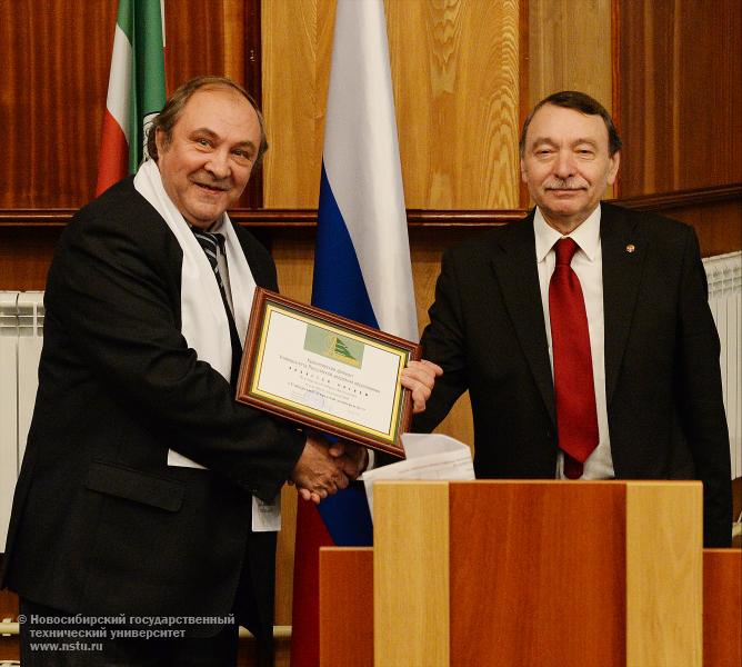 26.11.2013. Общее собрание ассоциации Сибирский открытый университет, фотография: В. Невидимов