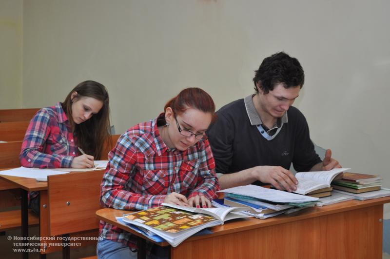 9 январяв НГТУ  начинается зимняя сессия  у большинства студентов очной формы обучения с 18-недельной продолжительностью осеннего семестра., фотография: В. Кравченко