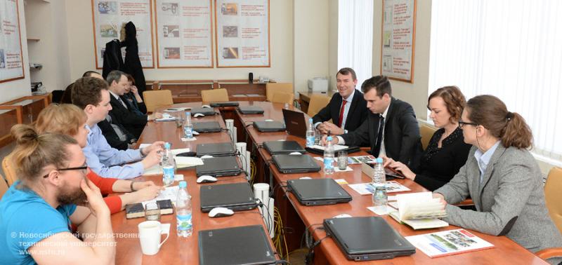 21.03.14 21 марта НГТУ посетила делегация австралийских университетов, фотография: В. Невидимов