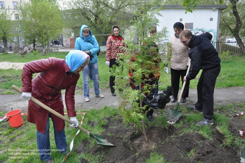 14.05.14     14 мая в студгородке НГТУ пройдет акция в рамках проекта «Парк имени меня», фотография: В. Кравченко