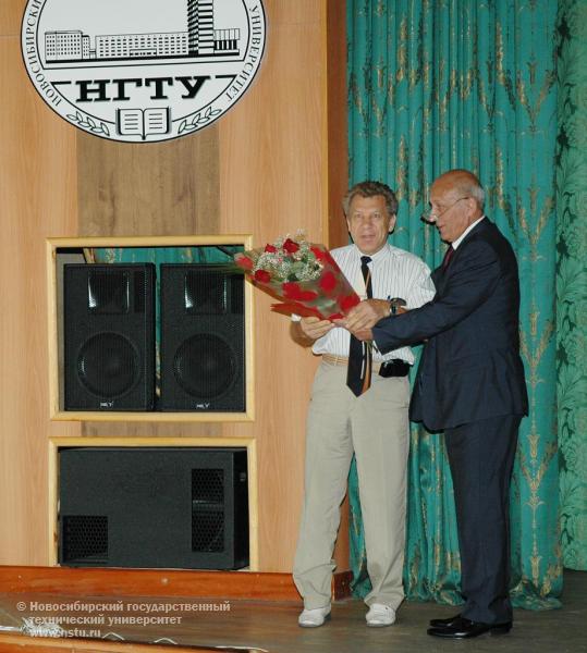 31.08.07     Производственное совещание преподавателей и сотрудников , фотография: В. Невидимов