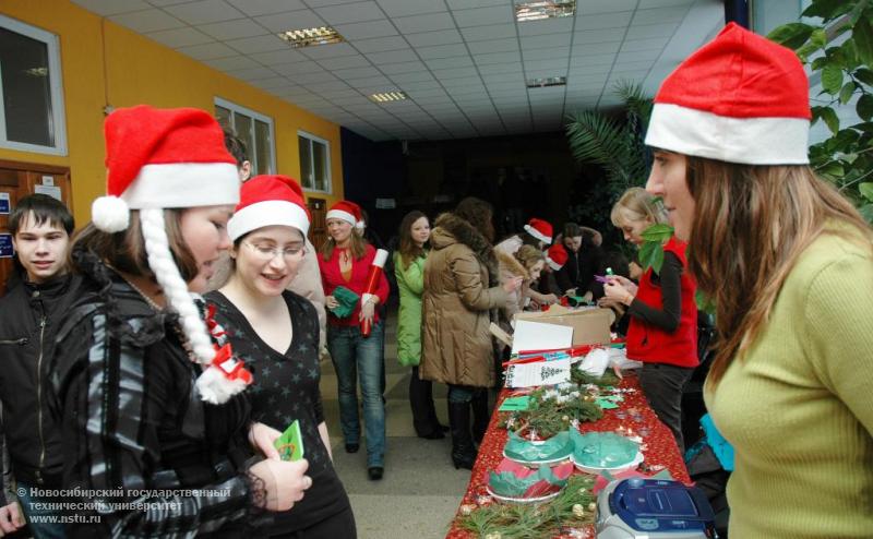 14.12.07 В НГТУ пройдет Рождественская ярмарка, фотография: В. Невидимов