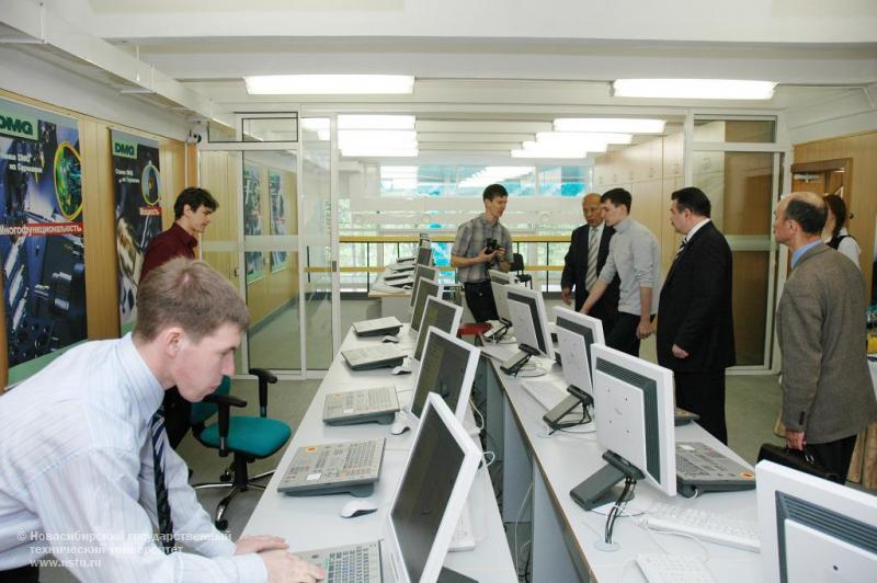 07.05.07     В НГТУ открывается российско-немецкий учебный центр, фотография: В. Невидимов