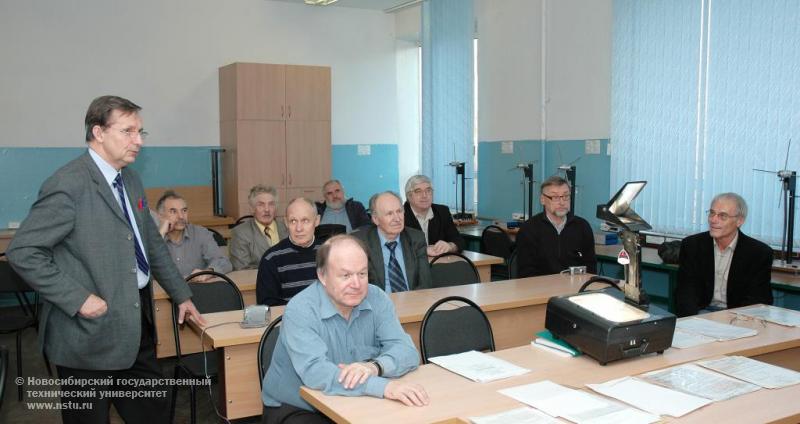 06.11.07 Семинар профессора Жешовского университета (Польша) М.Кохманьски для преподавателей кафедры прикладной и теоретической физики ФТФ , фотография: В. Невидимов