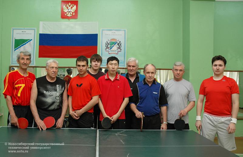 Выступление спортивных коллективов в рамках празднования Дня НГТУ , фотография: В. Невидимов