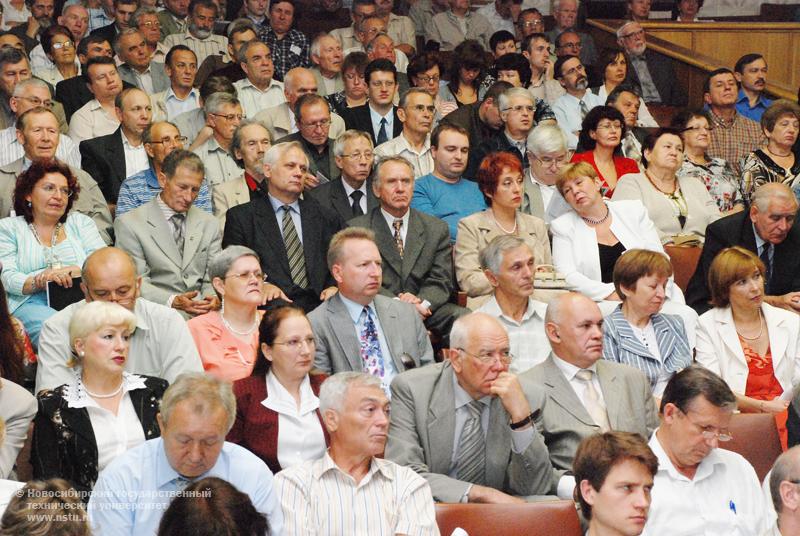 Производственное совещание преподавателей и сотрудников , фотография: В. Невидимов