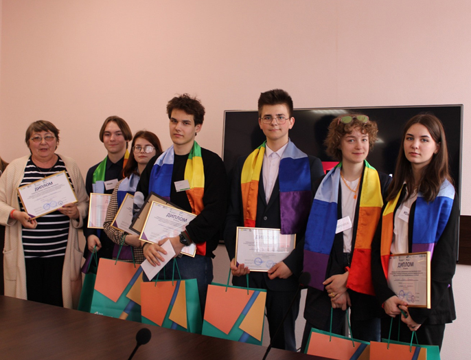 Второй Субфедеральный кубок по коммуникативным боям IV Всероссийского чемпионата по финансовой грамотности и предпринимательству среди школьников старших классов проведен на площадке НГТУ НЭТИ