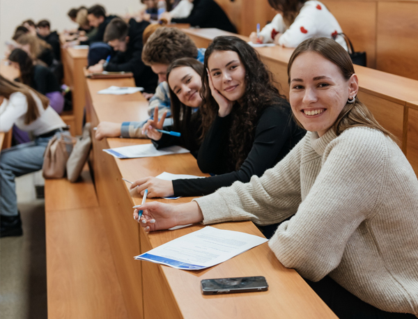 Студенты НГТУ НЭТИ впервые написали научно-технологический диктант