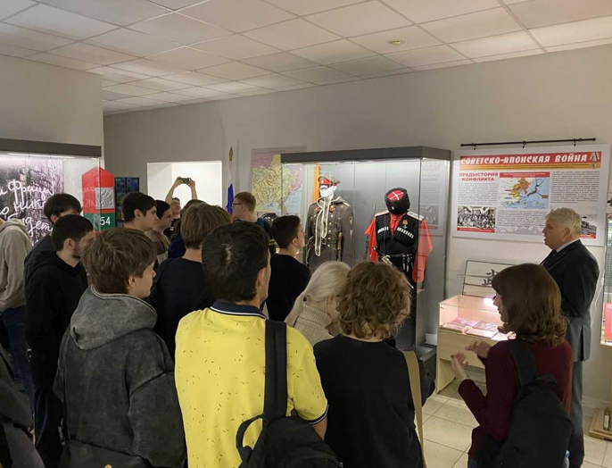 Студенты НГТУ НЭТИ посетили Музей силовых структур
